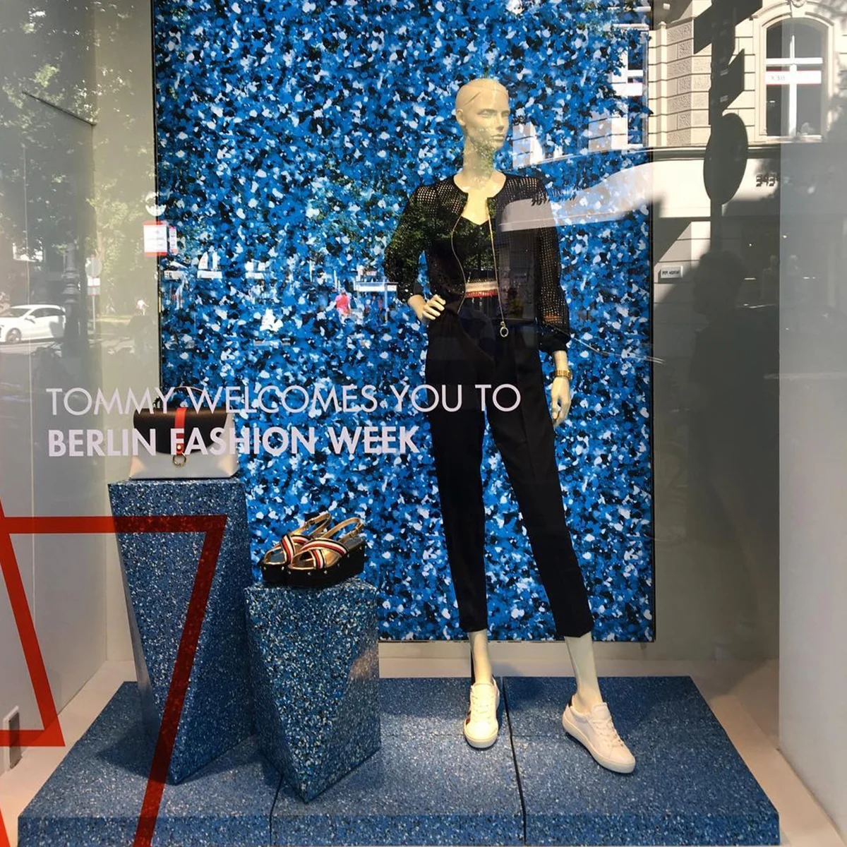 Tommy Hilfiger — Retail installation · Berlin - Germany