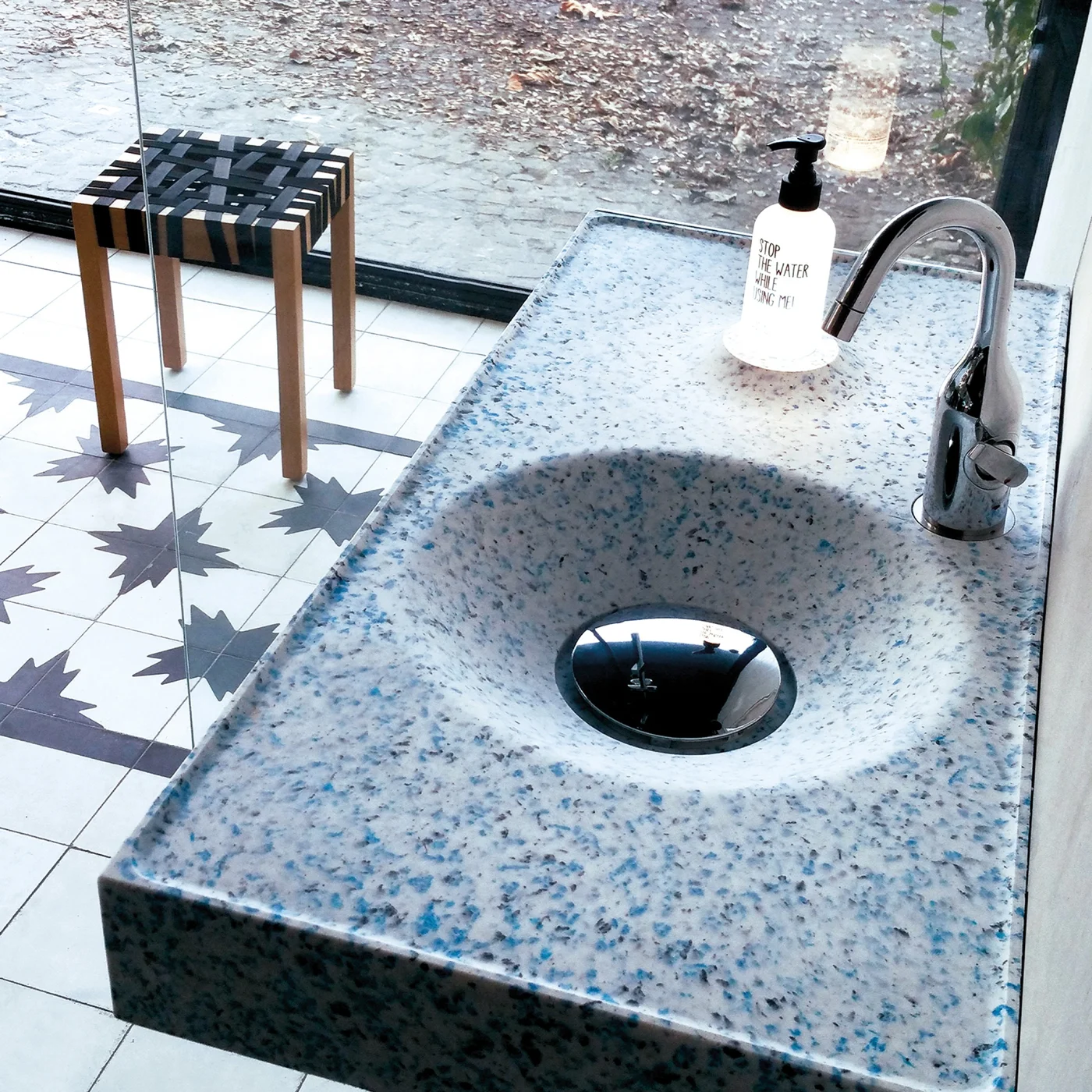 Delft Blue — ECOPIXEL